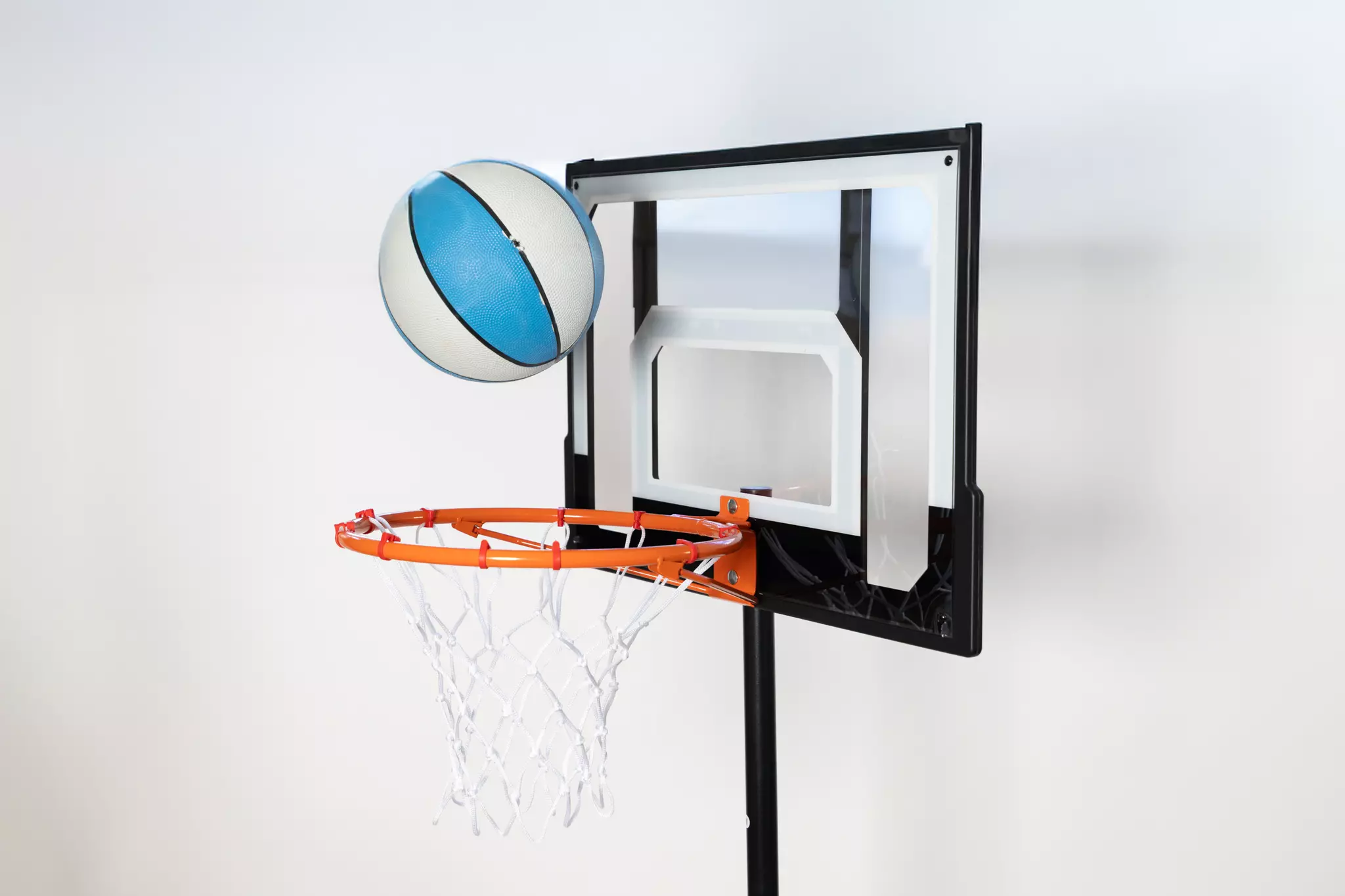 Prostostoječi košarkarski koš Legoni Home Basket 200 + žoga