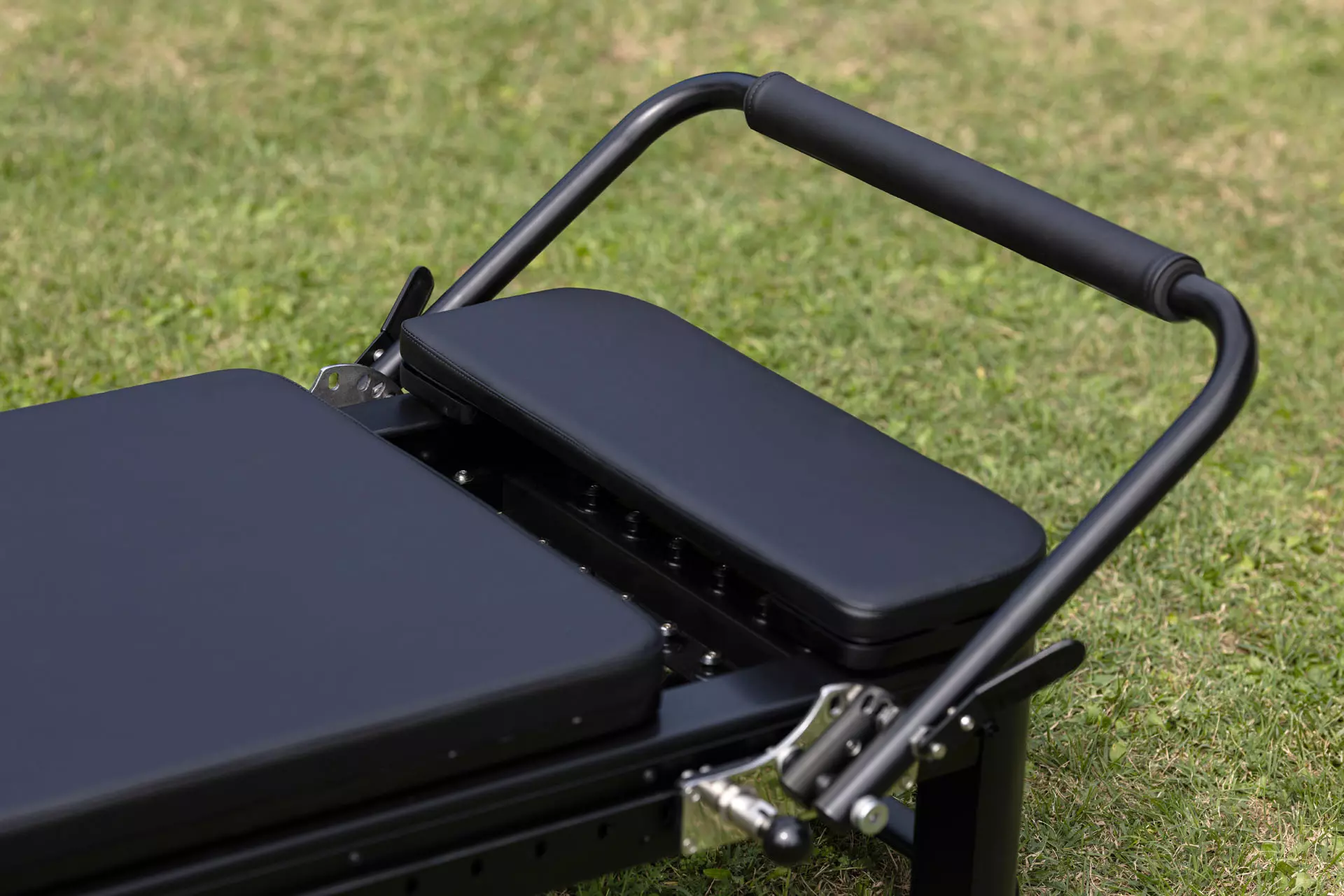 Reformer LIVENESS PTX-8000BP, black pearl