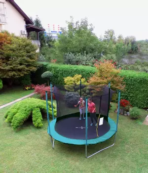 Trampolin LEGONI FUN z zaščitno mrežo 366 cm, temno zelena